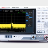 UNI-T UTS3084T+ ~ Spektrum analizátor; 9 kHz ~ 8.4 GHz; 